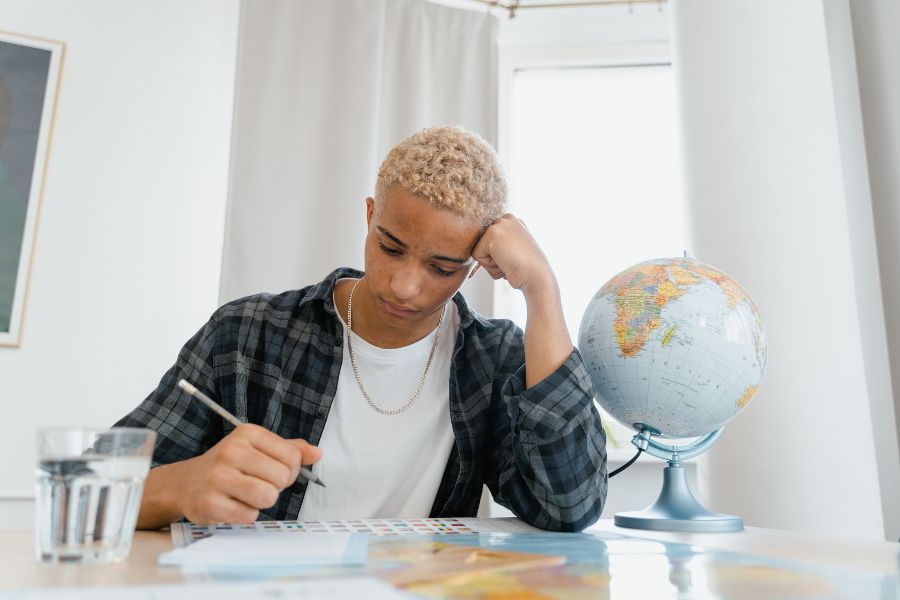 Should You Do a Postgraduate Certificate in Education (PGCE)? 5 PGCE