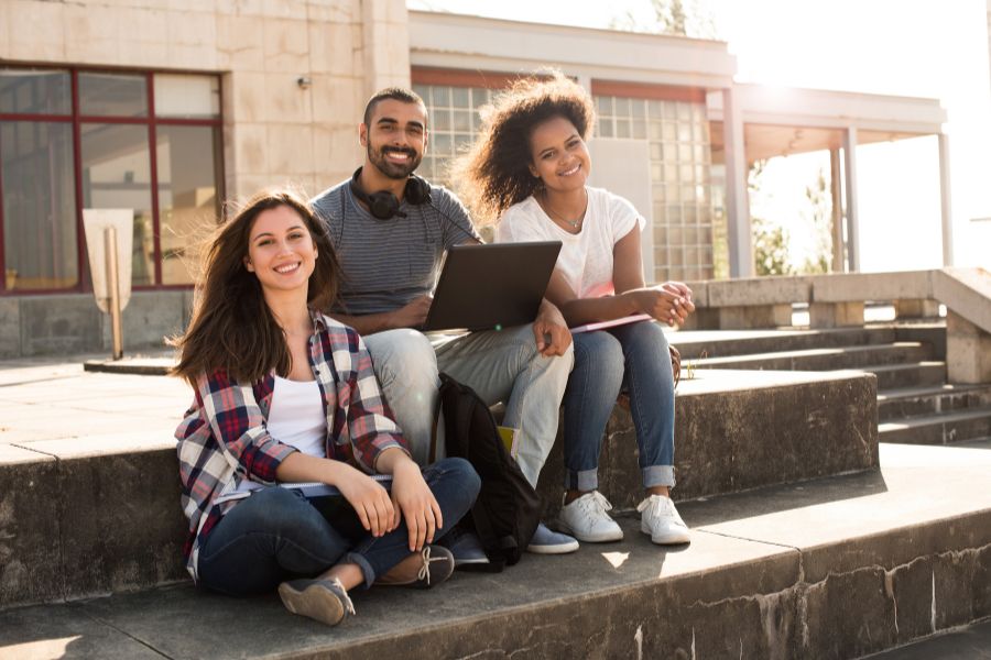Where to Find Student Laptop Specials and Deals in South Africa 8 laptop specials